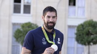 Nikola Karabatic se livre sur son rôle de père : "Être papa a bouleversé ma vie de sportif"