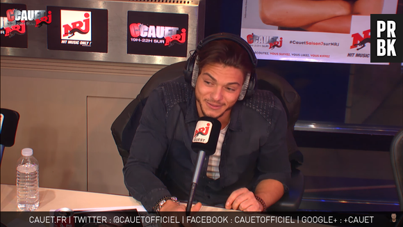 Rayane Bensetti affiché par Cauet en direct à la radio