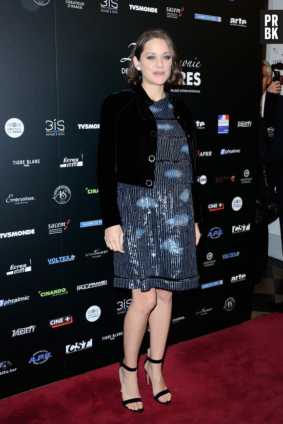 Marion Cotillard enceinte : son absence aux César 2017 pour "maternité imminente"