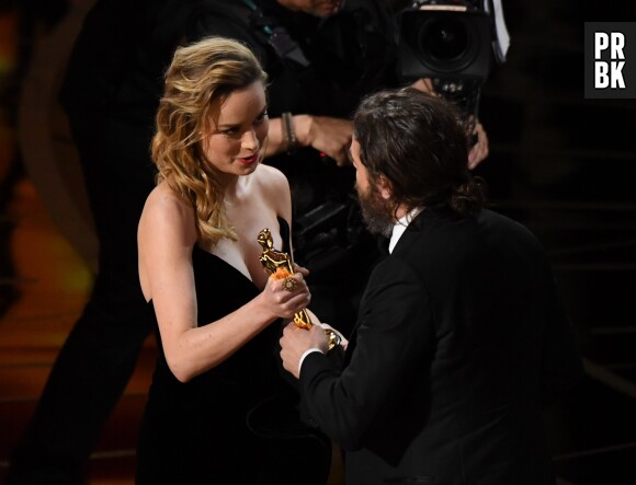 Oscars 2017 : Casey Affleck et Brie Larson lors de la cérémonie