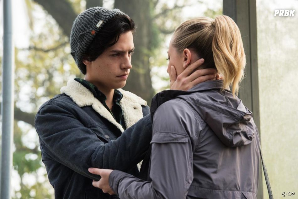 Riverdale saison 1 : Jughead et Betty se rapprochent - Purebreak