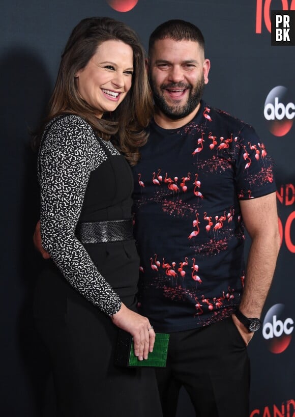 Katie Lowes et Guillermo Diaz à la soirée des 100 épisodes de Scandal le 8 avril 2017