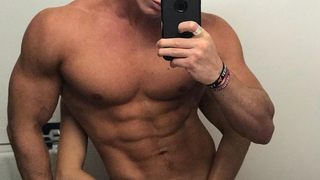 Adrien Laurent et Elsa Dasc nus : la photo (trop ?) sexy qui affole Instagram