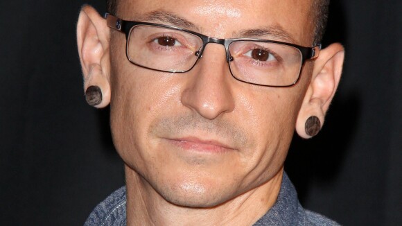Linkin Park : le chanteur Chester Bennington s'est suicidé, les stars lui rendent hommage