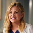 Grey's Anatomy saison 14, épisode 2 : Arizona (Jessica Capshaw) sur une photo