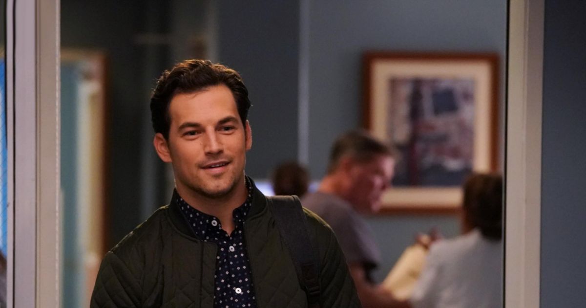 Grey's Anatomy saison 14, épisode 2: Andrew (Giacomo Gianniotti) sur