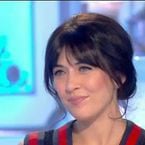 Nolwenn Leroy : Laurent Baffie lui remonte la robe... gros malaise !