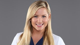 Grey's Anatomy saison 14 : Arizona face à "une énorme, ÉNORME, surprise"