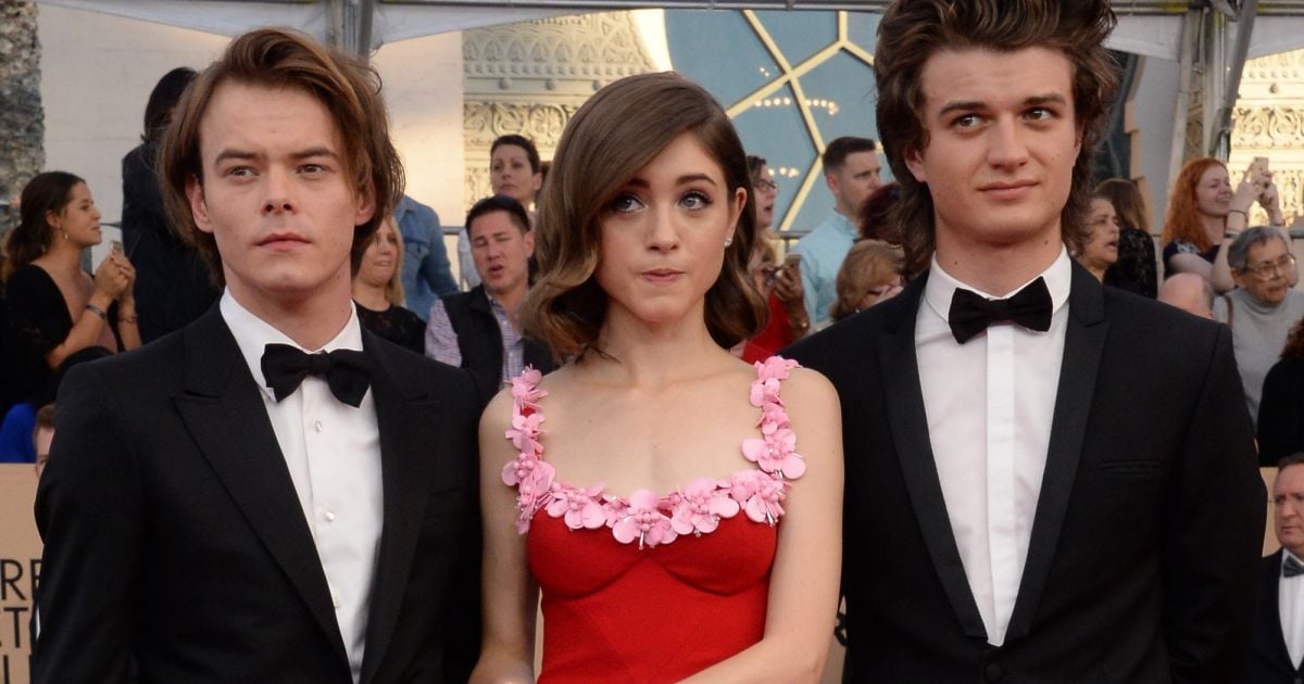 Couple Stranger Things Dans La Vraie Vie Charlie Heaton (Stranger Things) et Natalia Dyer en couple - Purebreak