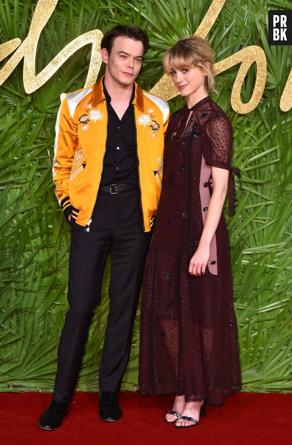 Charlie Heaton et Natalia Dyer en couple : premier red carpet à deux à Londres