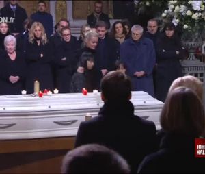 Obsèques de Johnny Hallyday : sa femme Laeticia et ses enfants en larmes