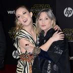 Billie Lourd : son hommage touchant pour les 1 an de la mort de sa mère Carrie Fisher