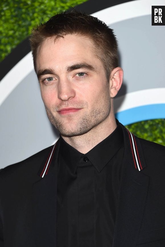 Robert Pattinson et Bella Hadid en couple ? Ils se seraient fortement rapprochés à la Fashion Week de Paris !