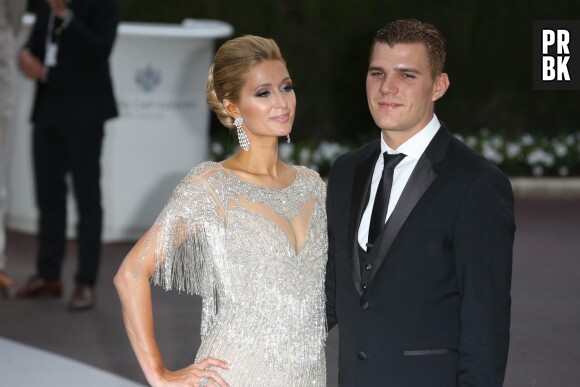 Paris Hilton : sosie de Kim Kardashian pour Yeezy season 6 !