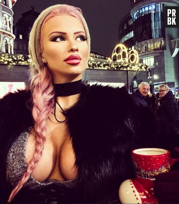 A 18 ans, Gabriella Jirackova dépense 1.000 euros par mois pour ressembler à Barbie !