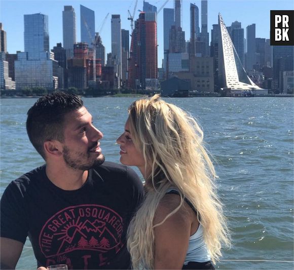 Kevin Guedj infidèle à Carla Moreau et très proche d'une fille en boîte de nuit ?