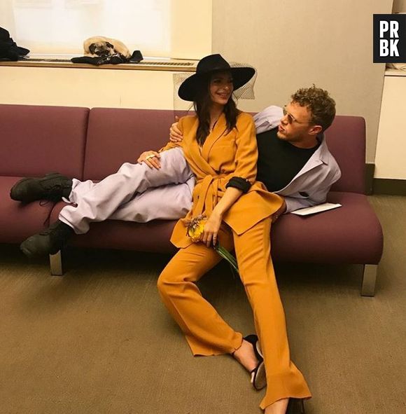 Emily Ratajkowski mariée à Sebastian Bear-McClard : la top dévoile sa bague en posant nue !