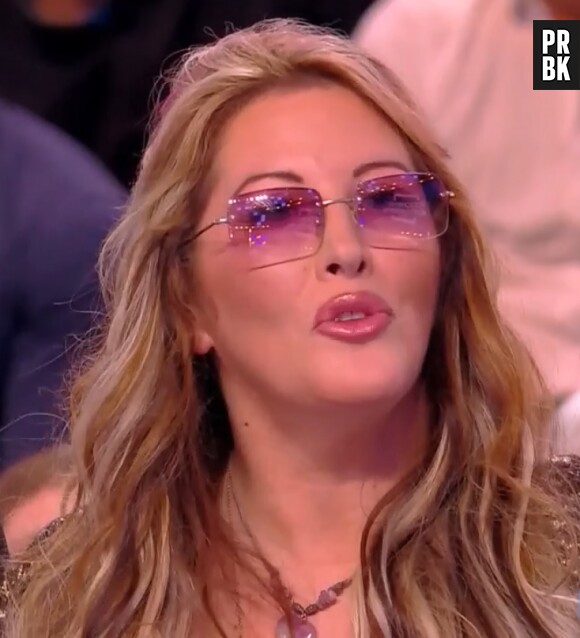 TPMP : Loana et Maxime Guény s'embrassent en direct !