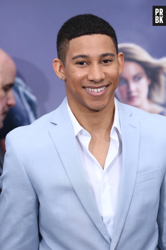 Keiynan Lonsdale (The Flash) a fait son coming-out sur le tournage de Love Simon