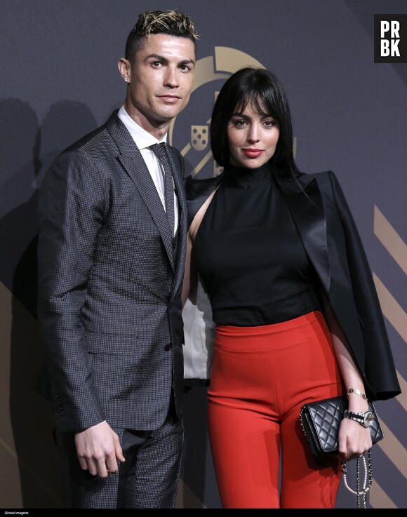 Cristiano Ronaldo et Georgina Rodriguez fiancés ? L'énorme bague qui sème le doute