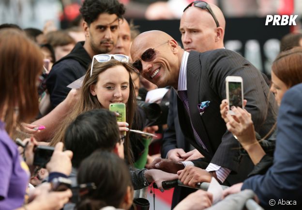 Dwayne Johnson : record du monde de selfie en 2015