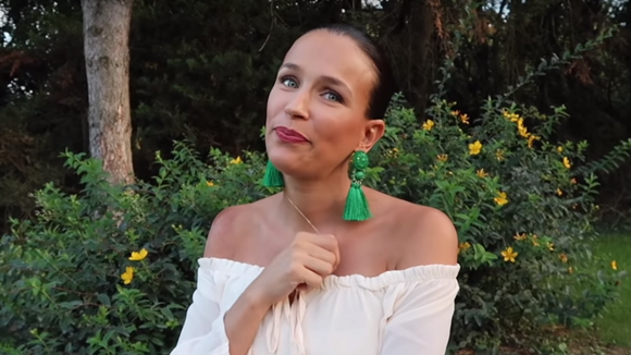 Julie Ricci enceinte et en dépression ? Elle se livre sur sa grossesse