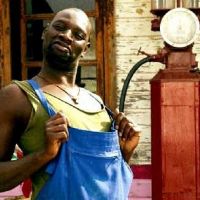 Intouchables ... Un film avec François Cluzet et Omar Sy