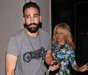 Pamela Anderson et Adil Rami la rupture ? Le joueur des Bleus réagit à la rumeur