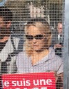 Pamela Anderson s'enferme dans une cage pour la bonne cause