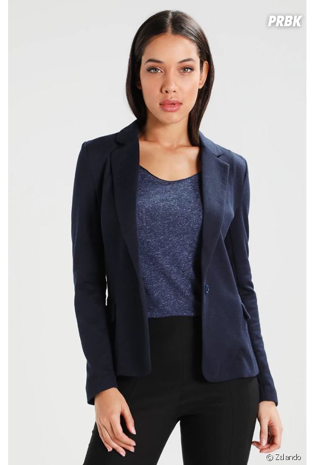 Notre sélection shopping pour se déguiser en élève de la série Elite.