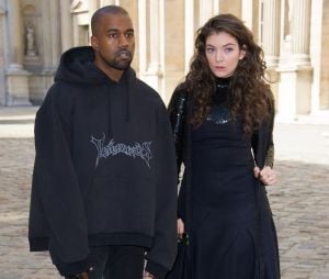 Lorde accuse Kanye West et Kid Cudi de copier sa mise en scène en concert.