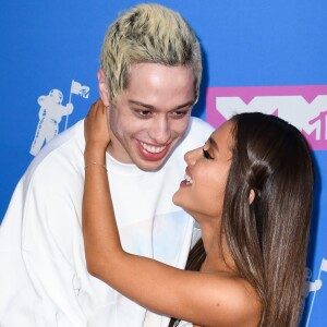 Ariana Grande : son ex fiancé Pete Davidson aurait déjà trouvé une autre girlfriend.