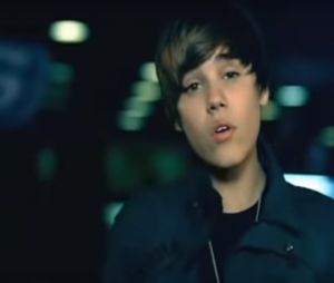 1. Justin Bieber – Baby ft. Ludacris (9,8 millions de pouces rouges)