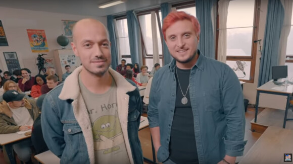 McFly & Carlito racontent leurs pires anecdotes sexuelles à des lycéens pour "Sex Education"