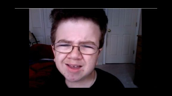 Keenan Cahill ... Le retour du petit moche sur du Justin Bieber