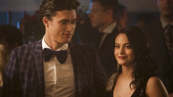 Riverdale saison 3 : le couple Veronica/Reggie va-t-il durer ? Charles Melton répond