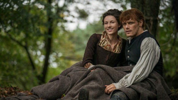 Outlander saison 5 : la première photo avec Jamie et Claire et le résumé officiel dévoilés