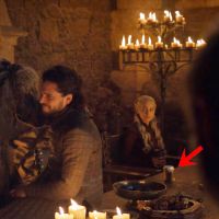 Game of Thrones saison 8 : la prod réagit avec désolation et humour au gobelet Starbucks
