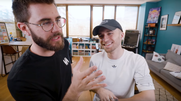 Cyprien dépassé par Squeezie en nombre d'abonnés sur Youtube, il réagit avec humour