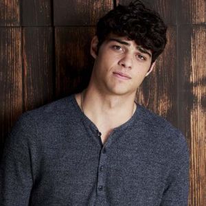 Noah Centineo a perdu ses abdos : la star du film A tous les garçons que j'ai aimés victime de body-shaming, ses fans le défendent