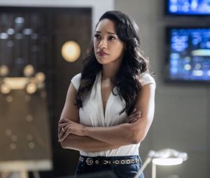 The Flash saison 6 : accusée de ruiner la série, Candice Patton remballe parfaitement un fan sur Twitter