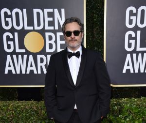 Joaquin Phoenix portera le même costume pour toutes les cérémonies afin de protéger la planète