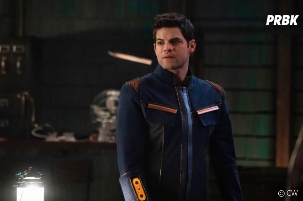 Supergirl saison 5 : Chris Wood (et d'autres personnages) de retour pour le 100ème épisode