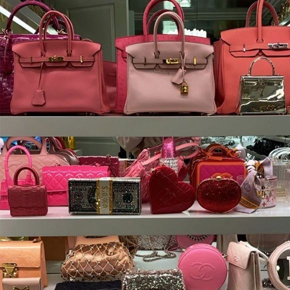 Kylie Jenner addict aux sacs à main : elle dévoile son dressing de sacs qui vaut 1 million de dollars