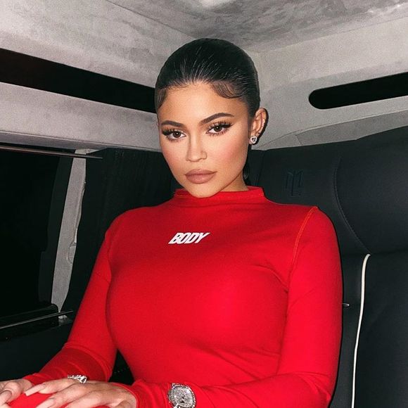 Kylie Jenner addict aux sacs à main : elle dévoile son dressing de sacs qui vaut 1 million de dollars