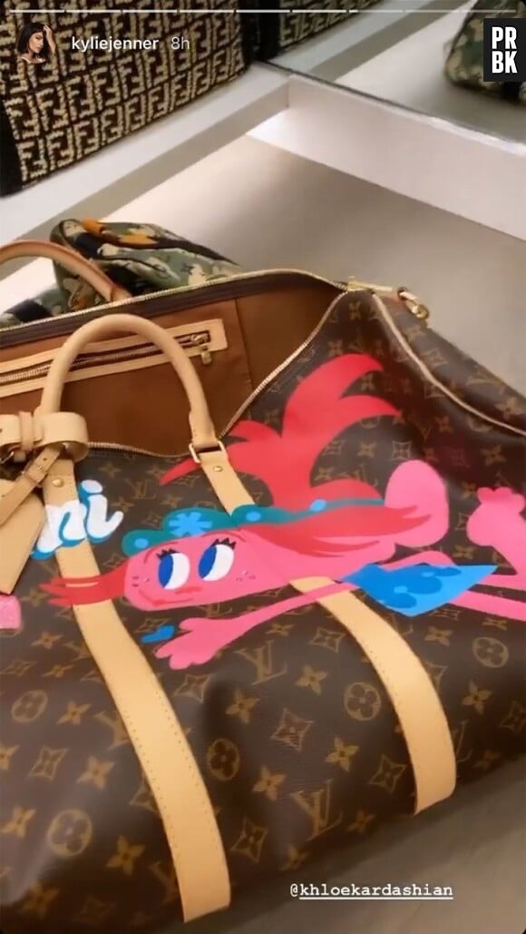 Kylie Jenner dévoile le sac de luxe que Stormi a reçu de la part de sa tata Khloe