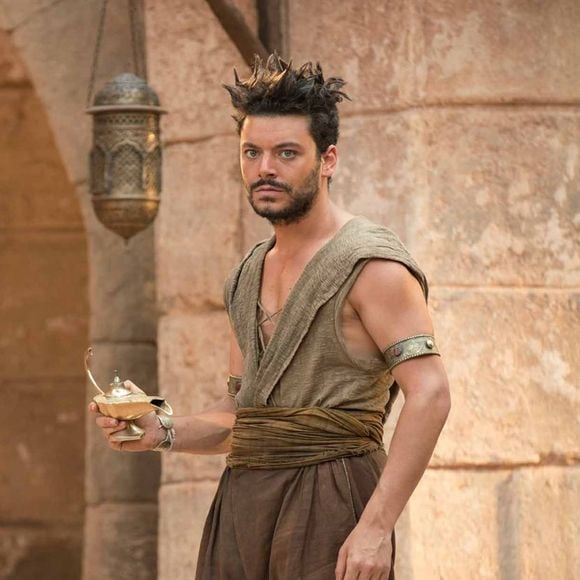 Kev Adams dans Alad'2