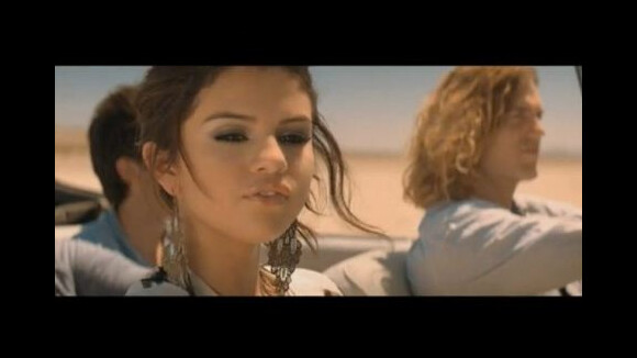 Selena Gomez ... Un Ano Sin Lluvia ... Son clip espagnol de A Year Without Rain