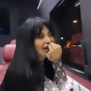 Mujdat s'affiche avec sa nouvelle petite amie Feliccia