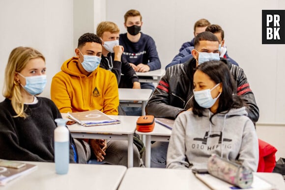 Reconfinement : les collégiens et lycéens français prouvent l'absence de distanciation à l'école